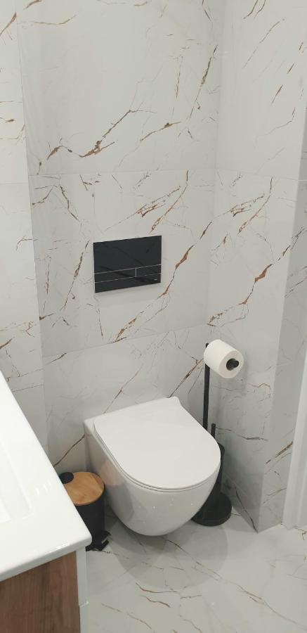 Vip Room 2+2 Konin  Exterior photo