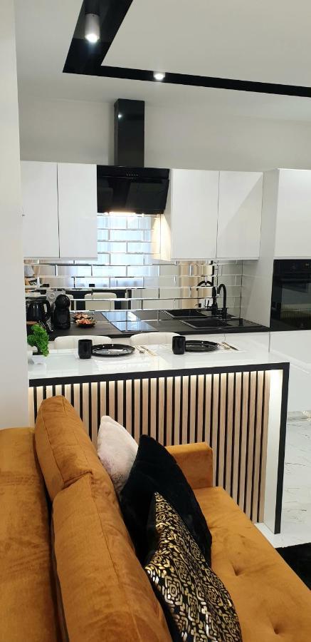 Vip Room 2+2 Konin  Exterior photo