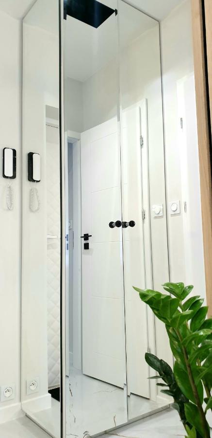 Vip Room 2+2 Konin  Exterior photo
